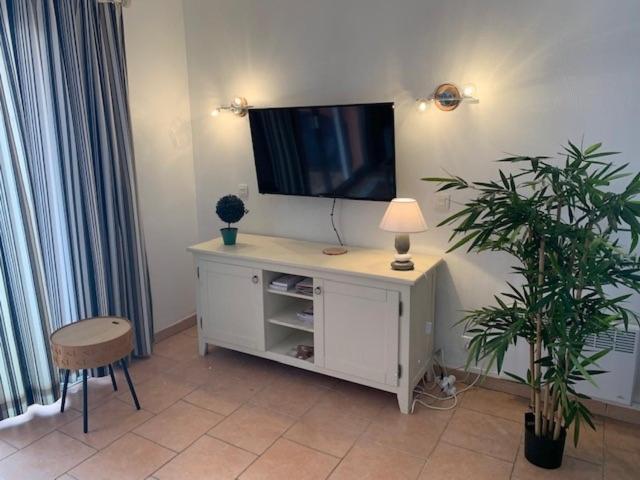 Vacances, Thalasso, Teletravail Dans Superbe T3 A 100 M, Centre A 400 M Apartment