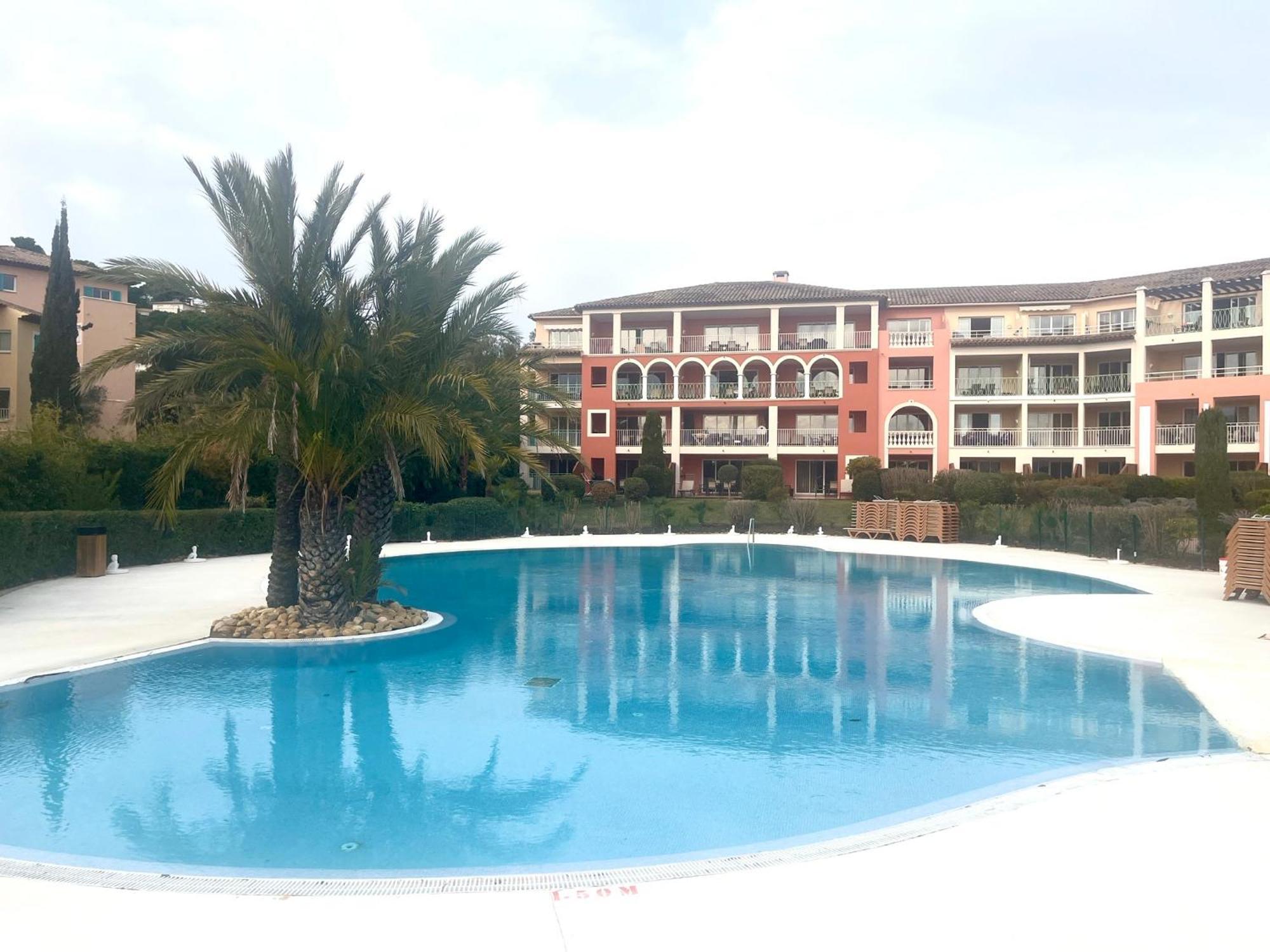 Vacances, Thalasso, Teletravail Dans Superbe T3 A 100 M, Centre A 400 M Apartment